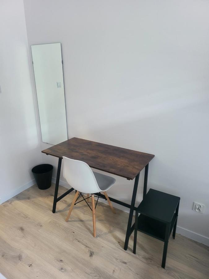 Nakvynės namai Rooms4rest Wiertnicza - Private For Tourists - Atr Consulting Sp, Z O,o,